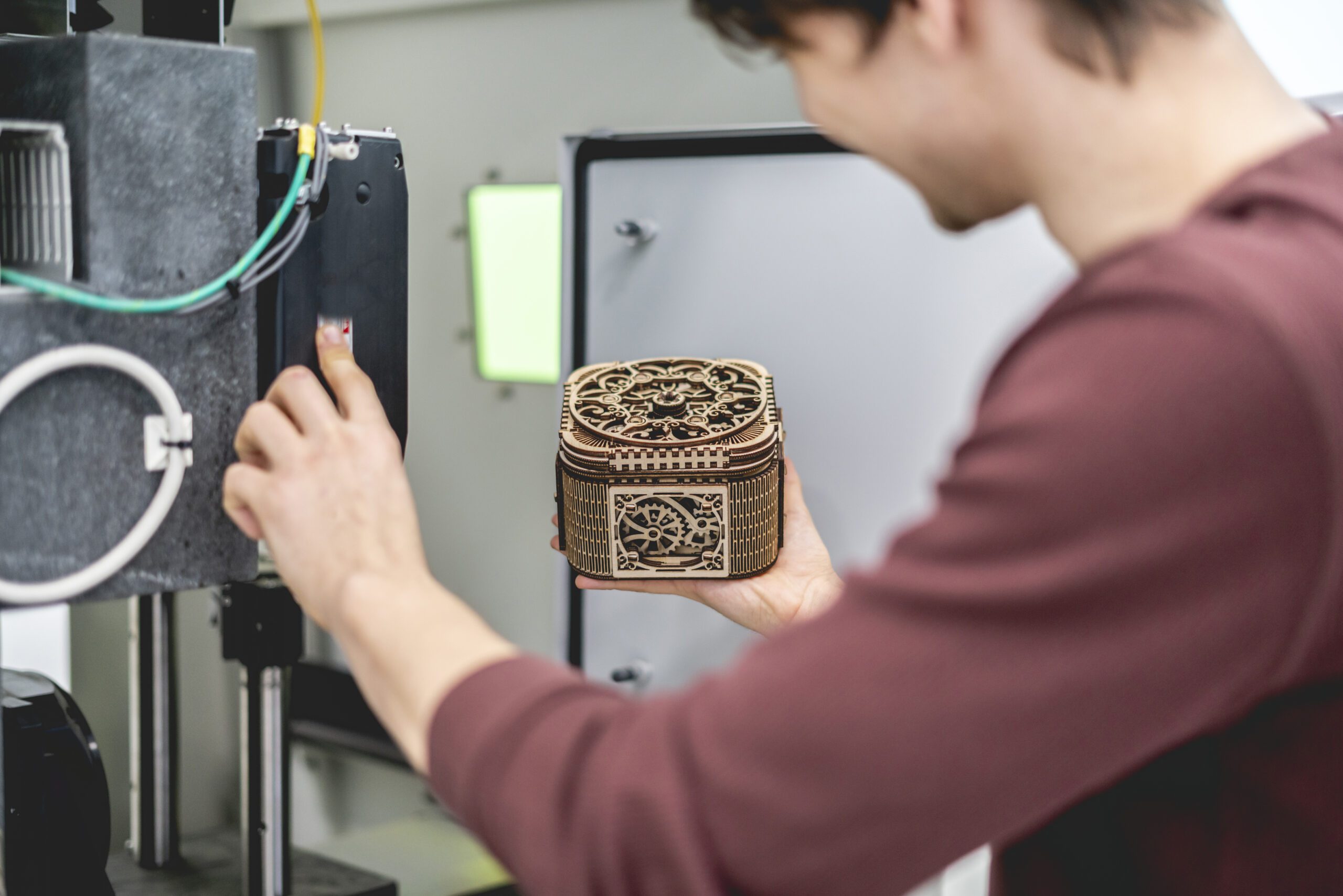 Machine Crafts - Μεταλλικές Κοπές- Κοπές Plasma - Υδροκοπή,Μηχανουργεία στην Νάξο, κατασκευές από σίδηρο Νάξος, Plasma Νάξος, Υδροκοπή Νάξος, ηλεκτροστατική βαφή Νάξος, Τοποθέτηση - Εγκατάσταση μετάλλων Νάξου